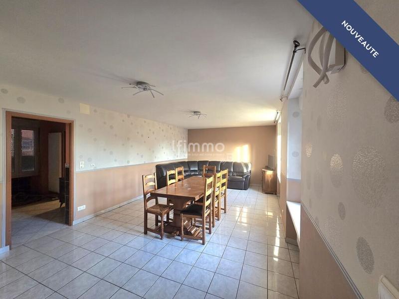 Maison - 102 m² - 5 pièces