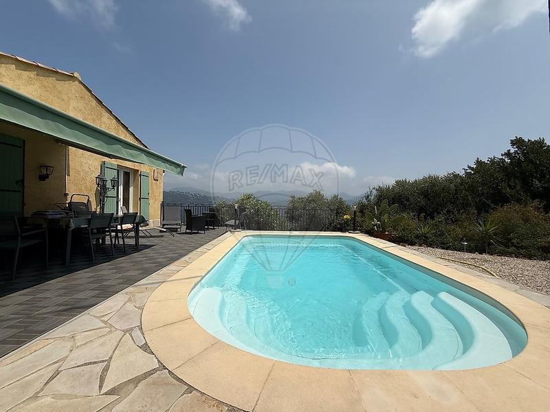 Maison - 87 m² - 4 pièces