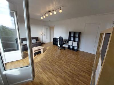 Studio - 36 m² - 1 pièce