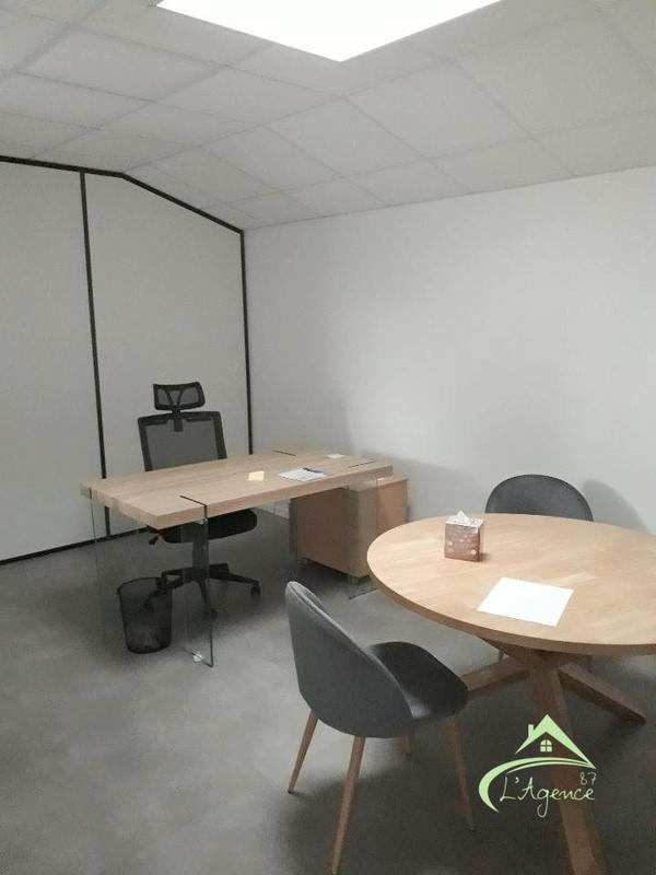Bureau - 151 m²