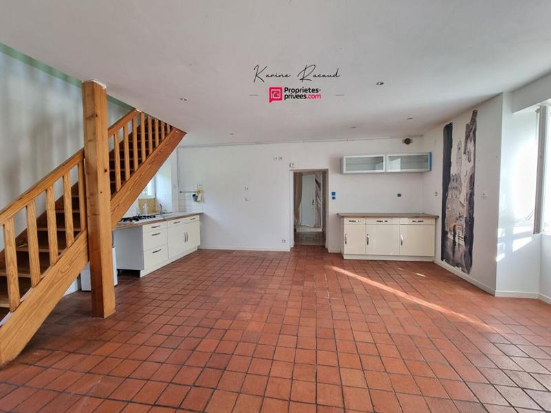 Maison - 201 m² - 8 pièces