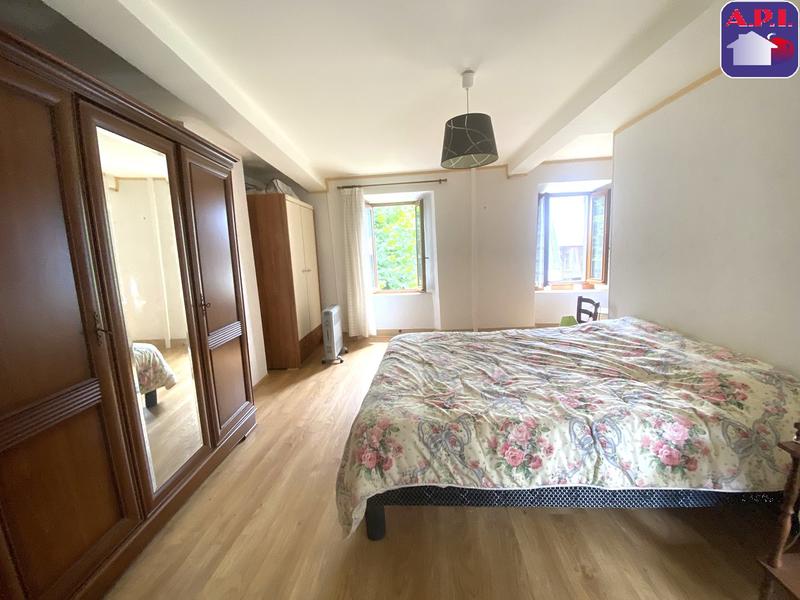 Maison - 93 m² - 5 pièces