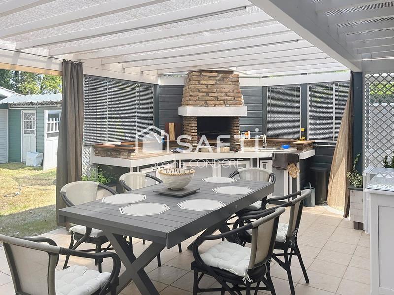 Maison - 137 m² - 6 pièces