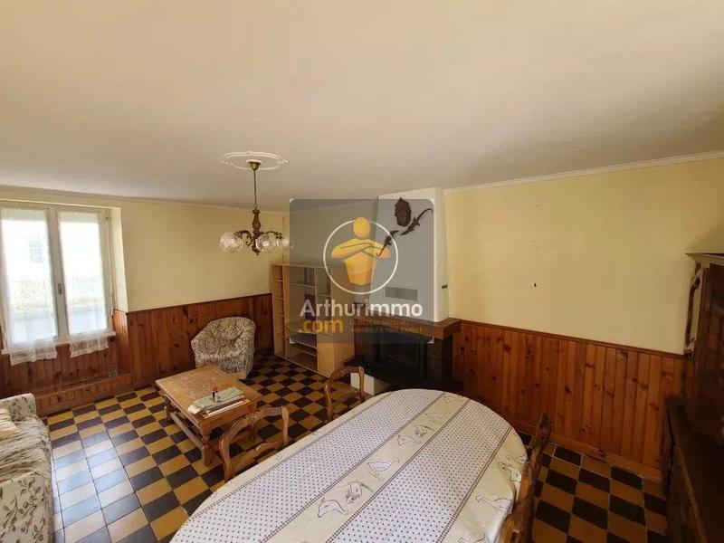 Maison - 134 m² - 9 pièces