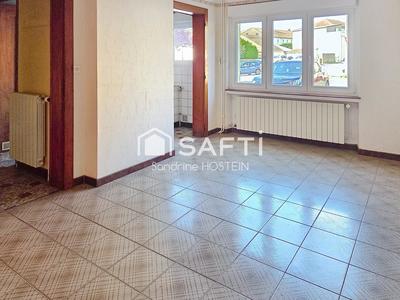 Maison - 200 m² - 15 pièces