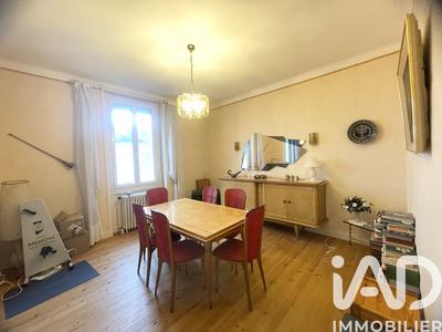 Maison - 105 m² - 6 pièces