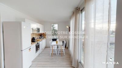 Chambre - 78 m² - 5 pièces