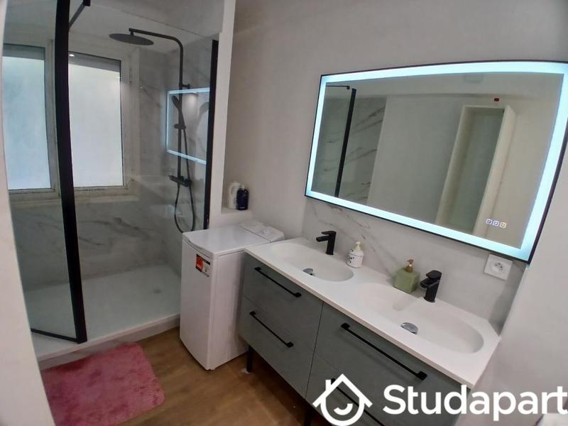 Chambre - 16 m² - 1 pièce