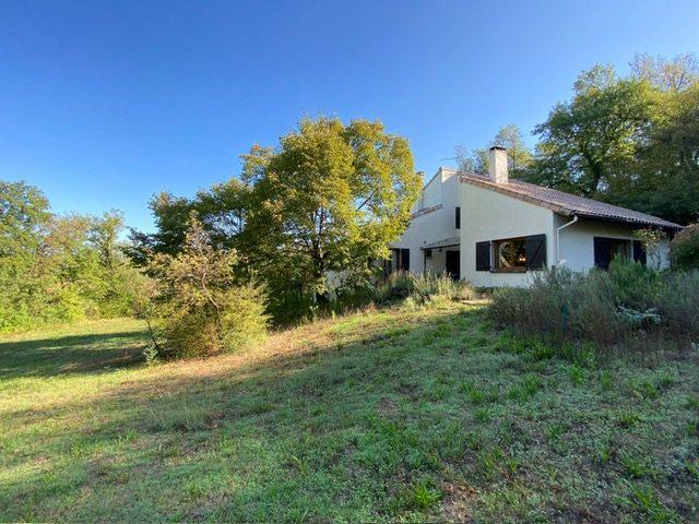 Maison - 180 m² - 7 pièces