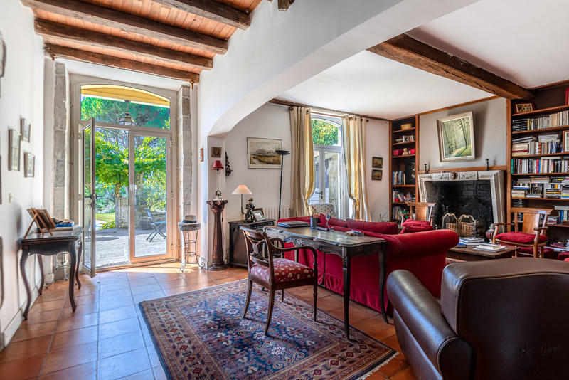 Maison - 296 m² - 7 pièces