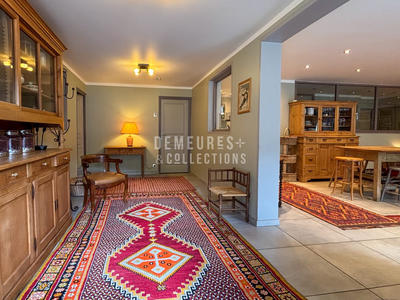 Appartement - 232 m² - 6 pièces