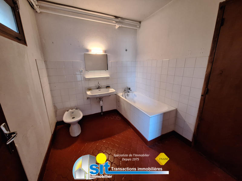 Maison - 186 m² - 10 pièces