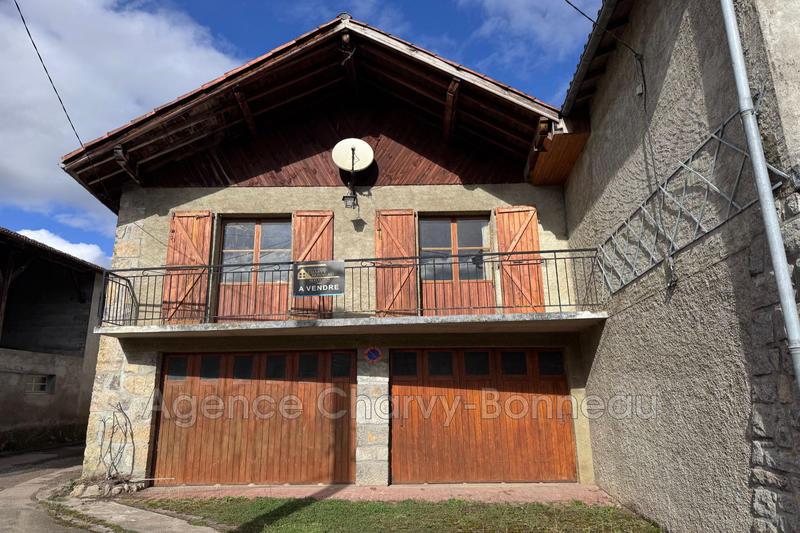 Maison - 182 m² - 9 pièces