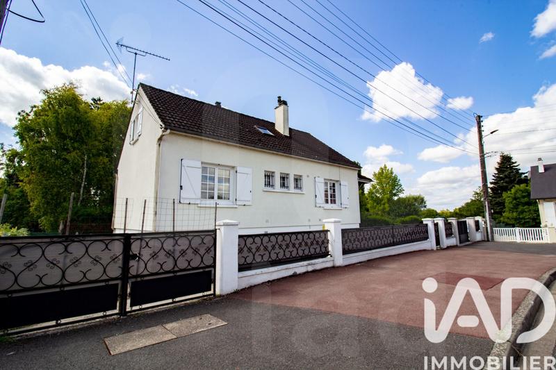 Maison - 135 m² - 9 pièces