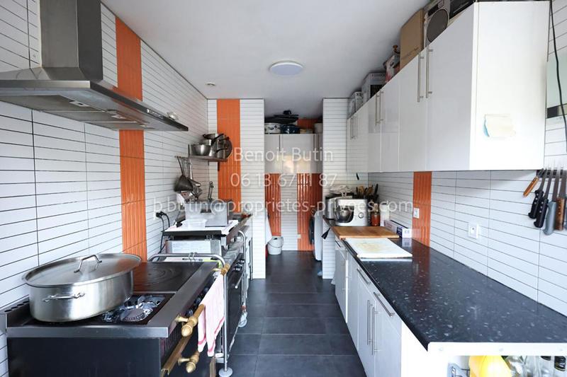 Villa - 207 m² - 8 pièces