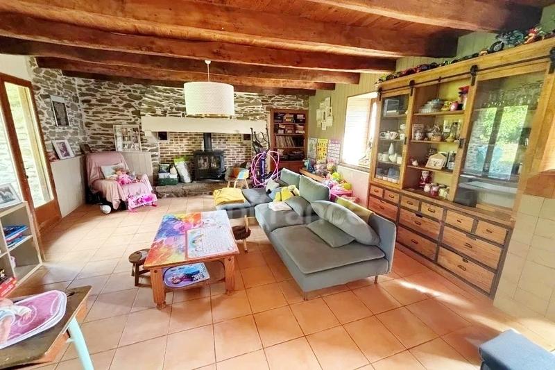 Maison en pierre - 110 m² - 5 pièces
