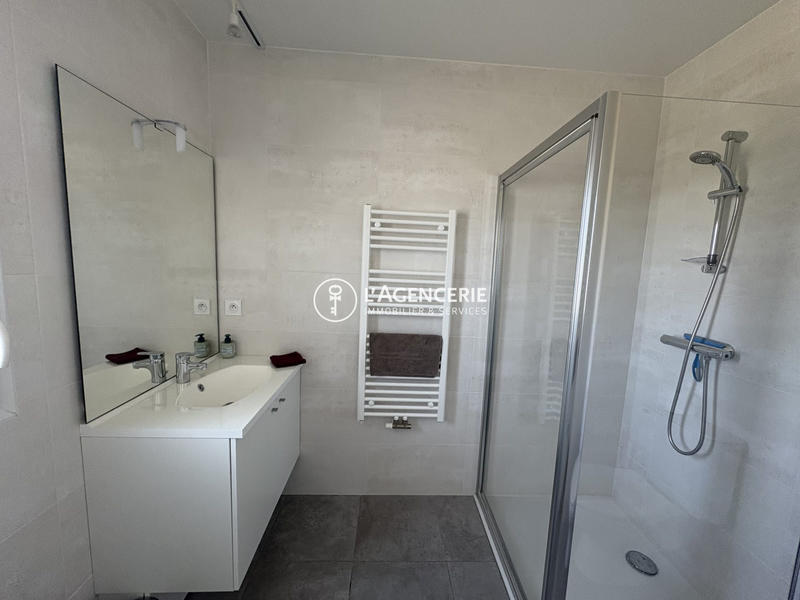 Duplex - 93 m² - 4 pièces