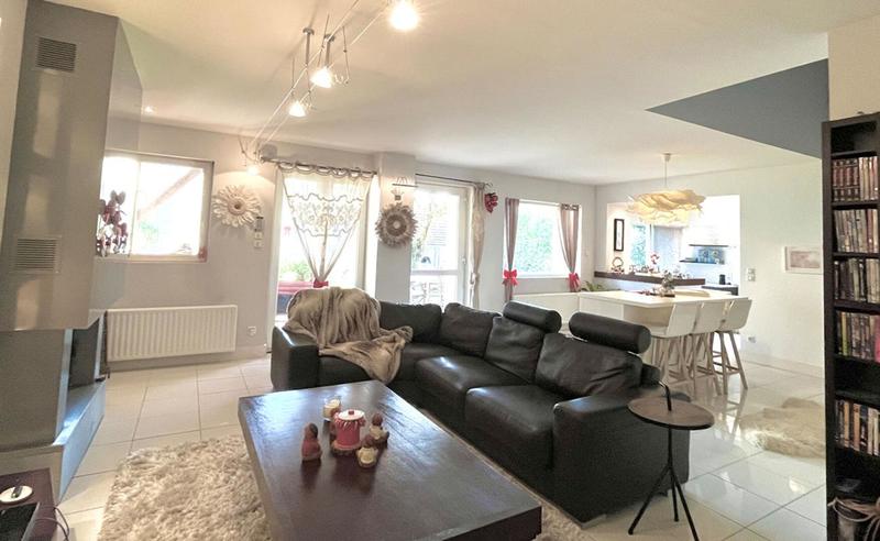 Maison - 260 m² - 8 pièces