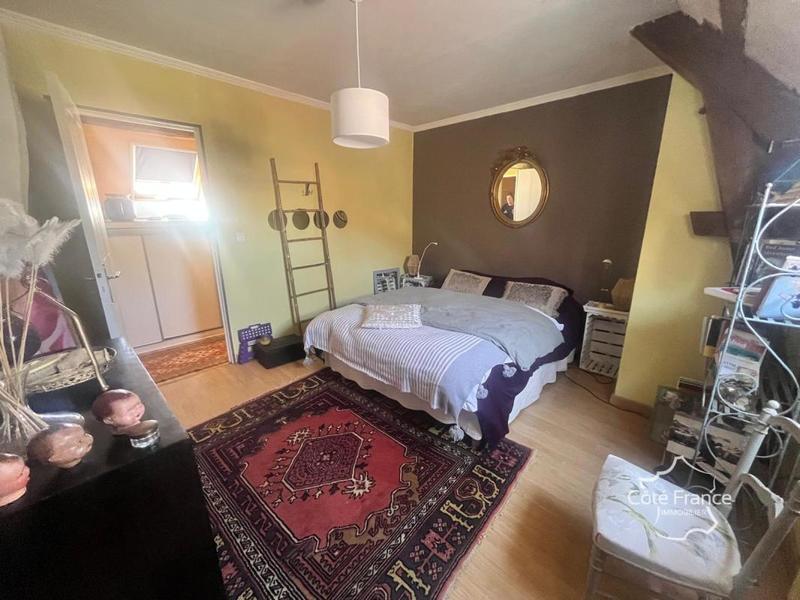 Maison de village - 216 m² - 7 pièces