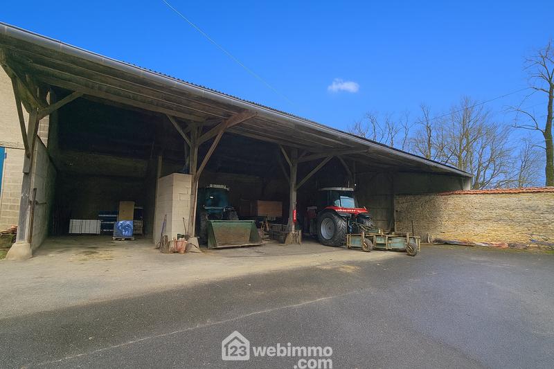 Maison - 268 m² - 14 pièces