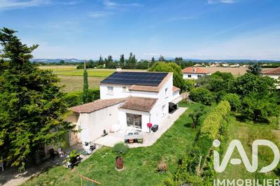 Maison - 200 m² - 6 pièces