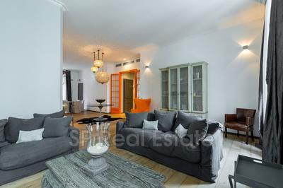 Appartement - 152 m² - 5 pièces