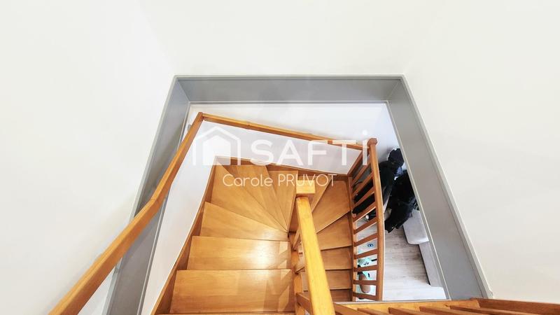 Maison - 94 m² - 5 pièces