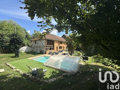 Maison - 455 m² - 13 pièces