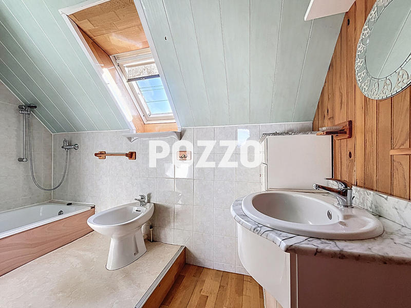 Maison - 101 m² - 6 pièces