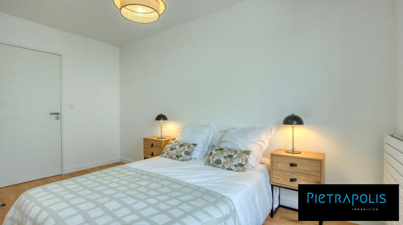 Appartement - 82 m² - 4 pièces