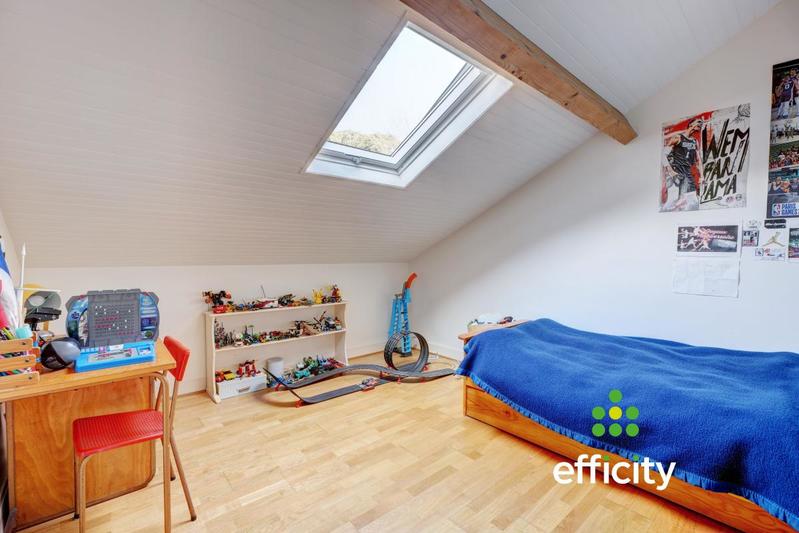 Maison - 102 m² - 5 pièces