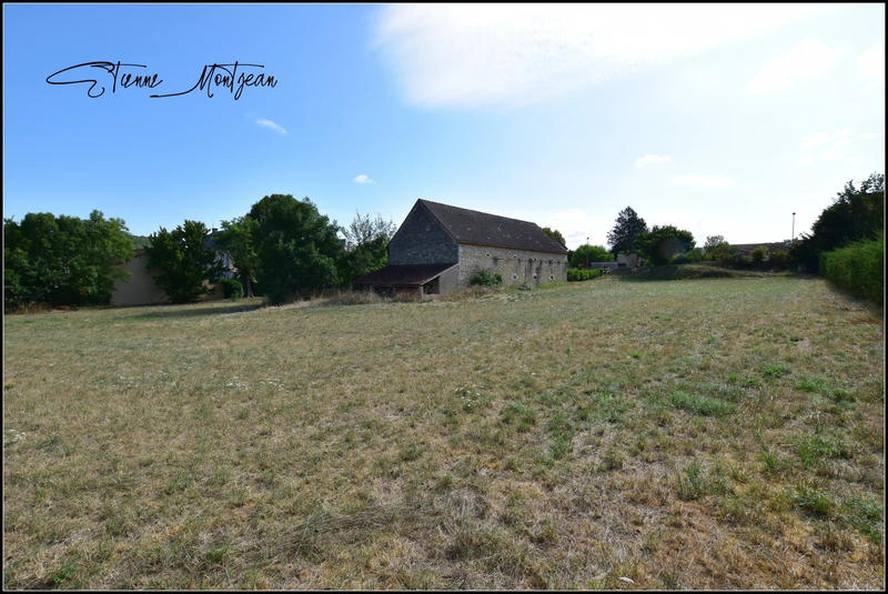 Maison - 140 m² - 1 pièce