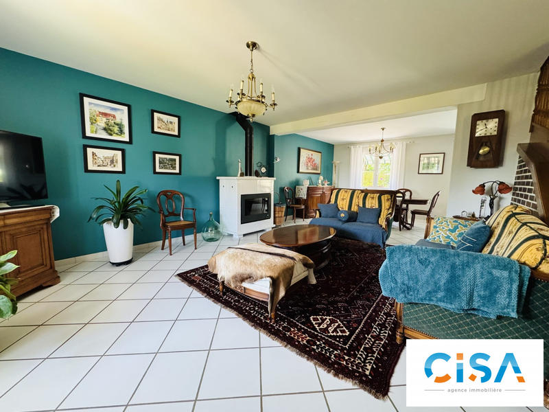 Maison traditionnelle - 156 m² - 6 pièces