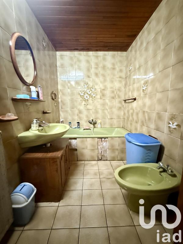 Maison - 179 m² - 9 pièces