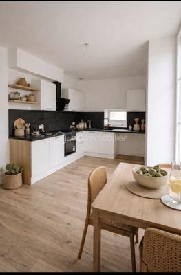 Maison ancienne - 261 m² - 10 pièces