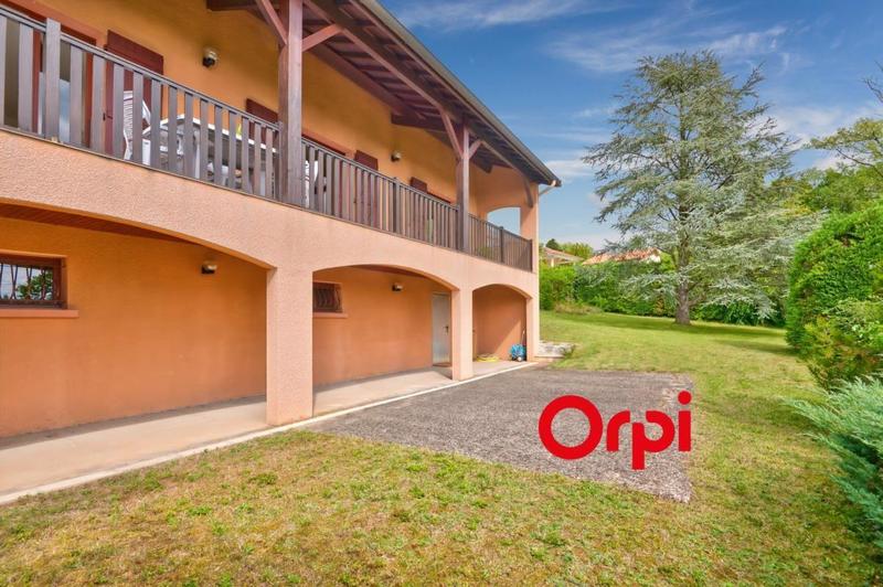 Villa - 237 m² - 5 pièces