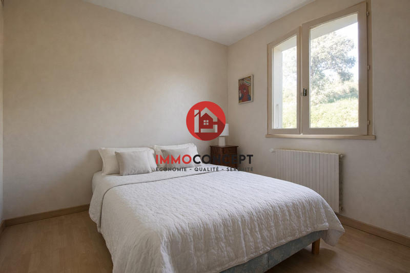 Villa - 190 m² - 6 pièces