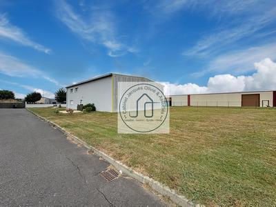 Local commercial - 450 m² - 8 pièces