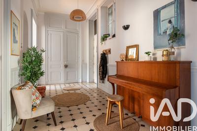 Appartement - 144 m² - 5 pièces