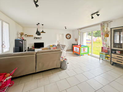 Maison - 90 m² - 3 pièces