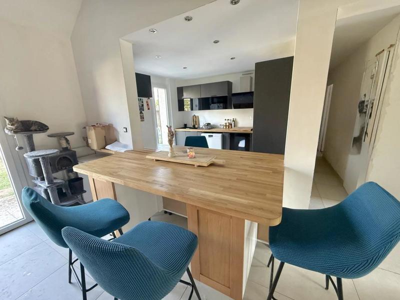 Maison - 90 m² - 4 pièces