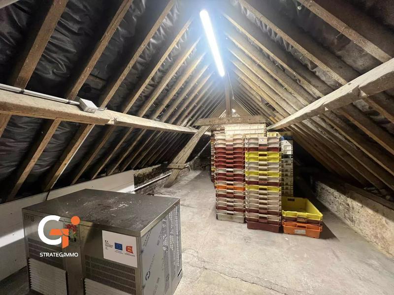 Immeuble - 189 m² - 7 pièces