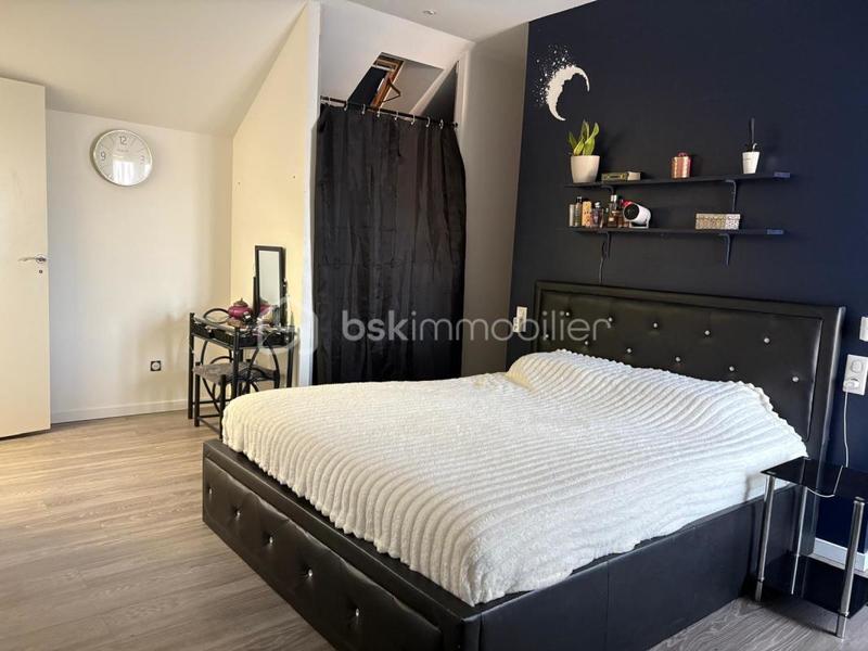 Maison - 161 m² - 7 pièces