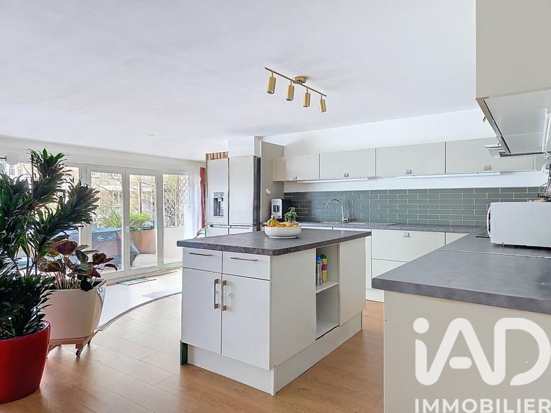 Appartement - 120 m² - 5 pièces