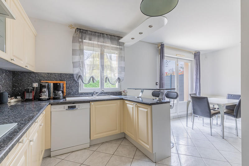 Maison - 87 m² - 4 pièces