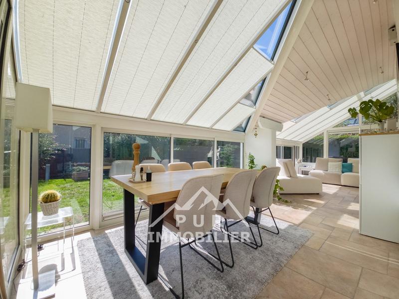 Maison - 165 m² - 6 pièces