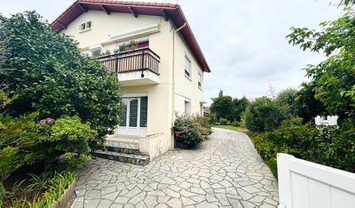 Appartement - 91 m² - 4 pièces