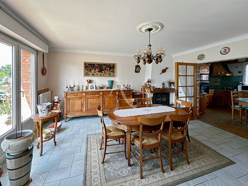 Maison - 162 m² - 6 pièces