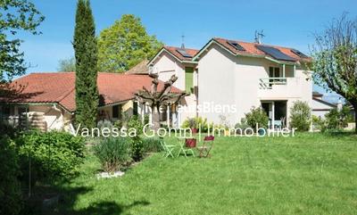 Maison de campagne - 210 m² - 8 pièces