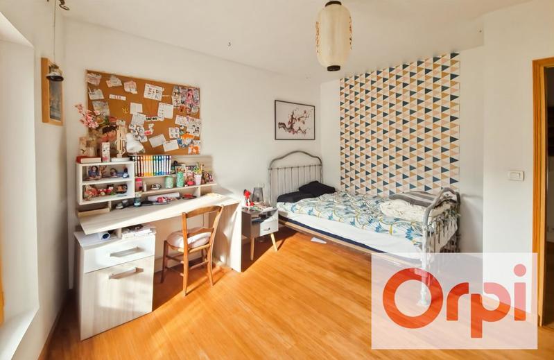 Maison - 180 m² - 6 pièces